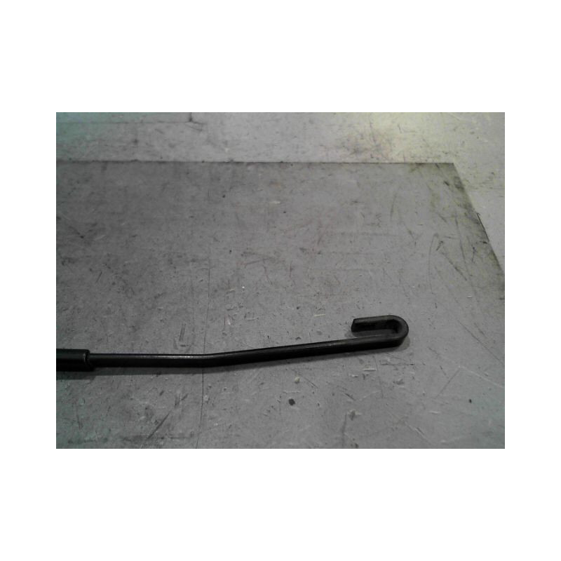 BRAS ESSUIE-GLACE ARRIERE PEUGEOT 106