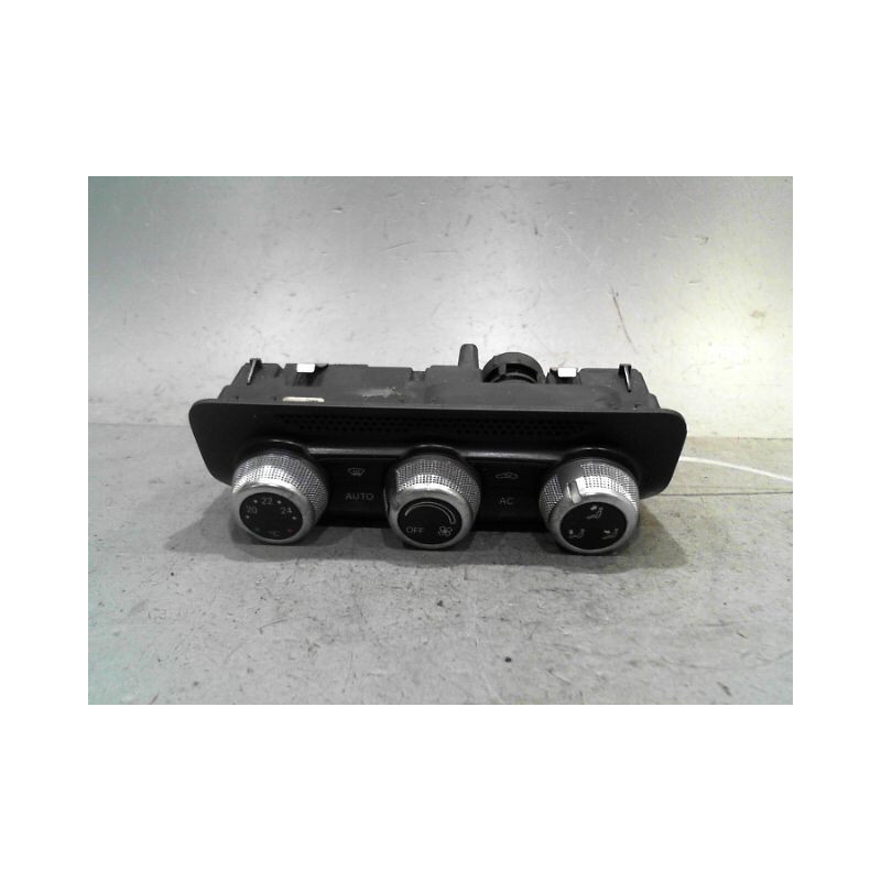 COMMANDE DE CHAUFFAGE AUDI A1