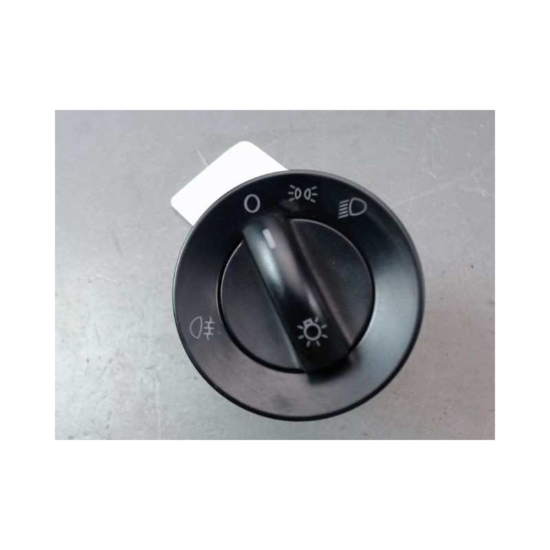 INTERIEUR COMMANDE PHARES VOLKSWAGEN POLO IV Phase 1 (9N) 2002-2005