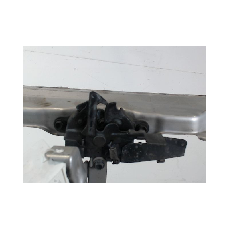 TRAVERSE SUPERIEURE ARMATURE AVANT TOYOTA PRIUS 2004-
