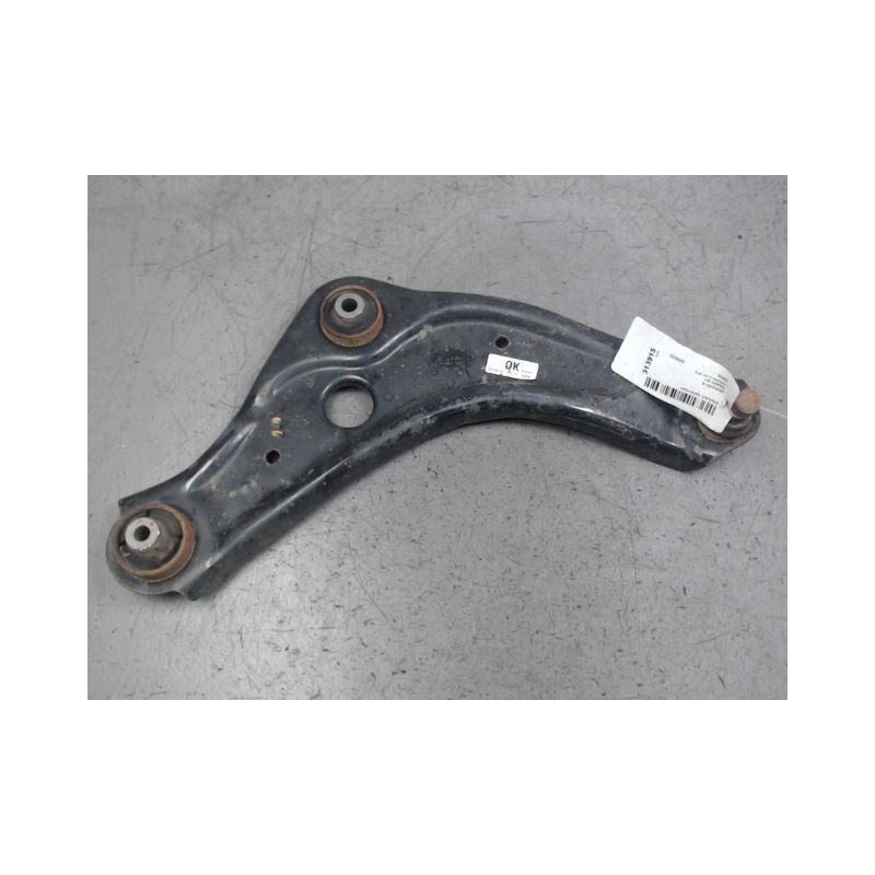 TRIANGLE INFERIEUR AVANT DROIT NISSAN QASHQAI