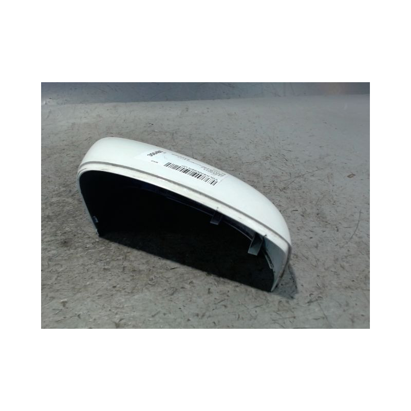 CARENAGE RETROVISEUR EXTERIEUR DROIT VOLKSWAGEN UP