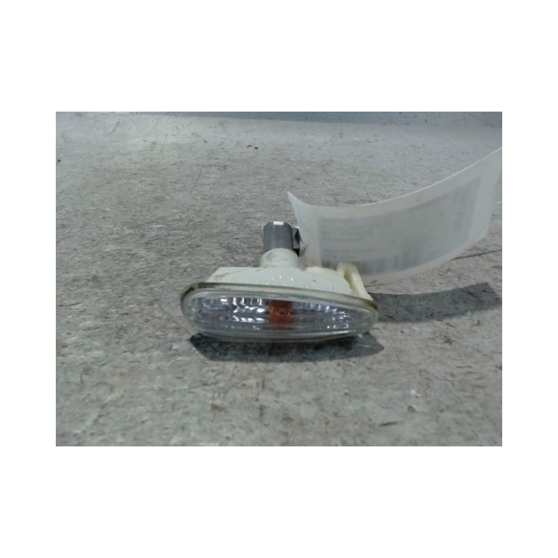 REPETITEUR AILE DROIT KIA RIO 2005-