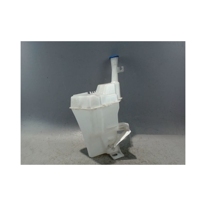 RESERVOIR LAVE-GLACE AVANT KIA RIO 2005-
