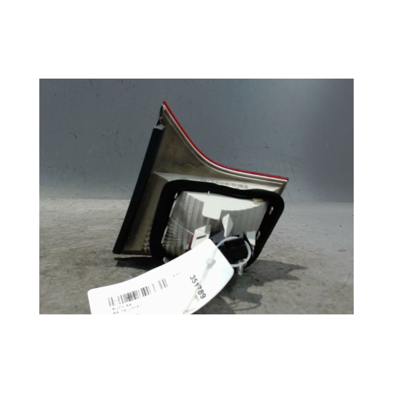 FEU ARRIERE INTERIEUR GAUCHE AUDI A4 2004-