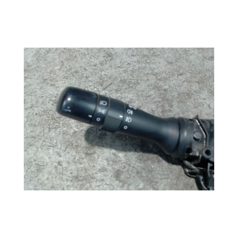COMMANDE CLIGNOTANT TOYOTA HILUX SIMPLE CABINE 2006-