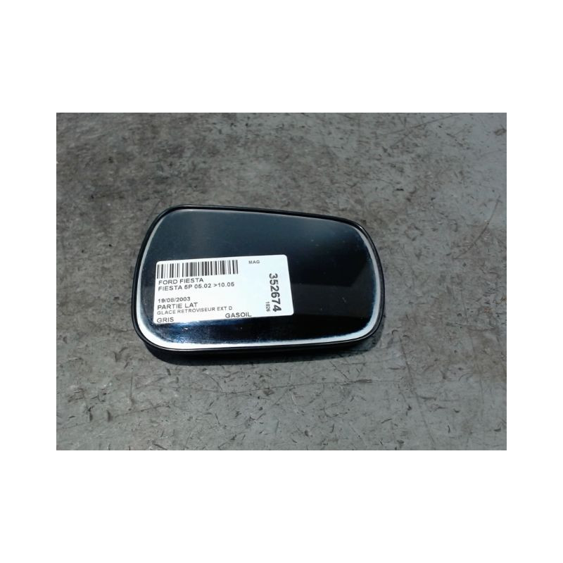 GLACE RETROVISEUR EXT D FORD FIESTA 02 -05