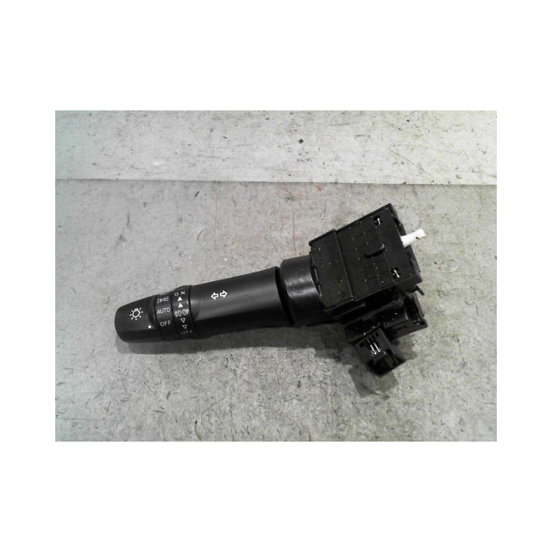 COMMANDE CLIGNOTANT MITSUBISHI SPACESTAR