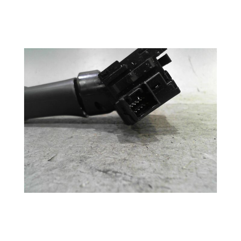COMMANDE CLIGNOTANT MITSUBISHI SPACESTAR