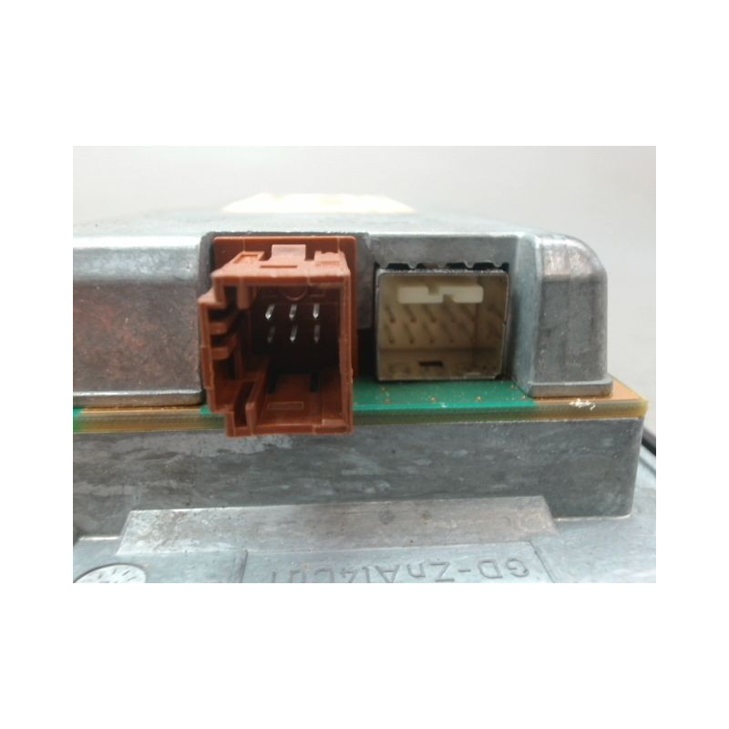 ECRAN GPS PEUGEOT 207 CC 2P 2007-...