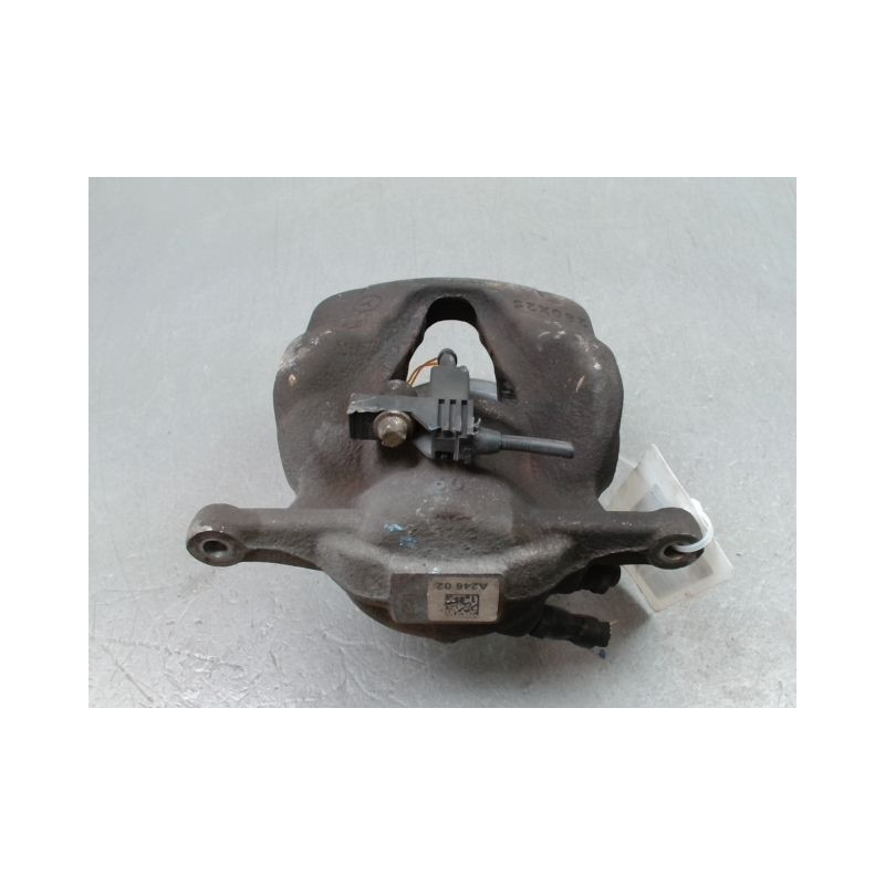 ETRIER DE FREIN AVANT GAUCHE MERCEDES CLASSE B 2008-