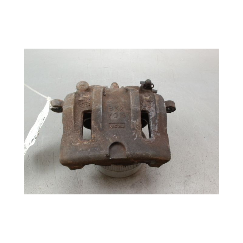 ETRIER DE FREIN AVANT DROIT KIA CARNIVAL/SEDONA MONOSP. II 2006-2010
