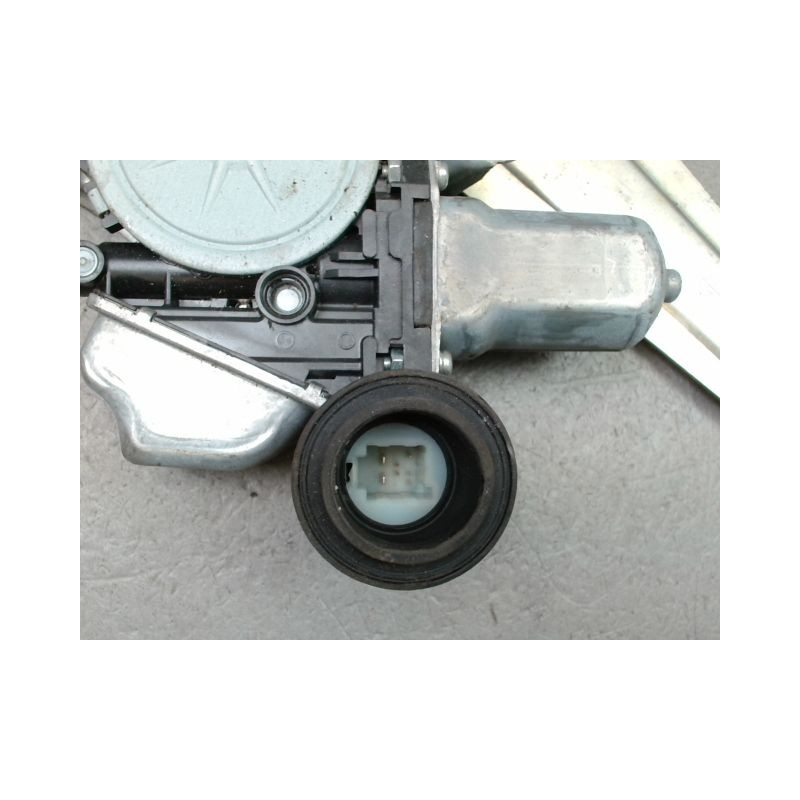 MECANISME+MOTEUR LEVE-GLACE ARRIERE DROIT LEXUS CT200H