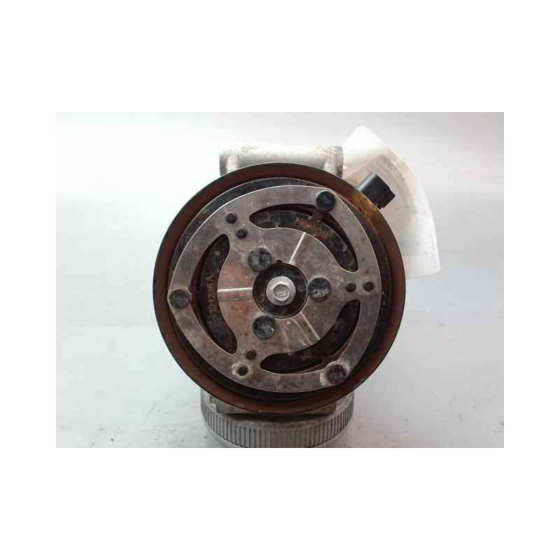 COMPRESSEUR AIR CONDITIONNE FORD FOCUS