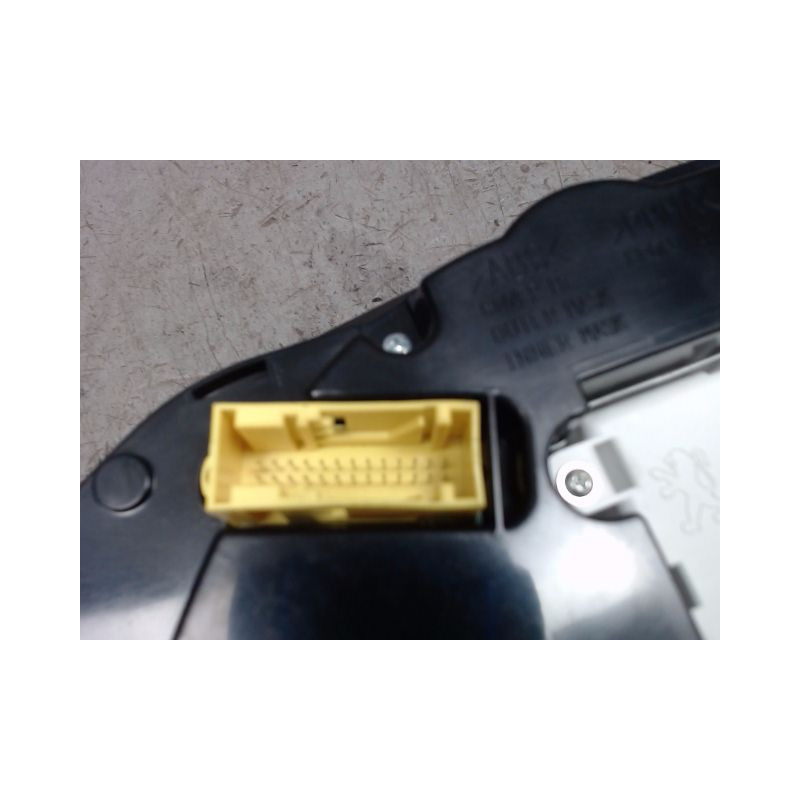 BLOC COMPTEURS PEUGEOT 3008 2009-