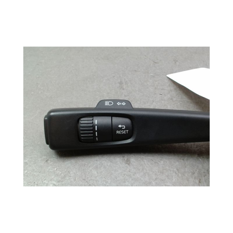 COMMANDE CLIGNOTANT VOLVO S60 2004-