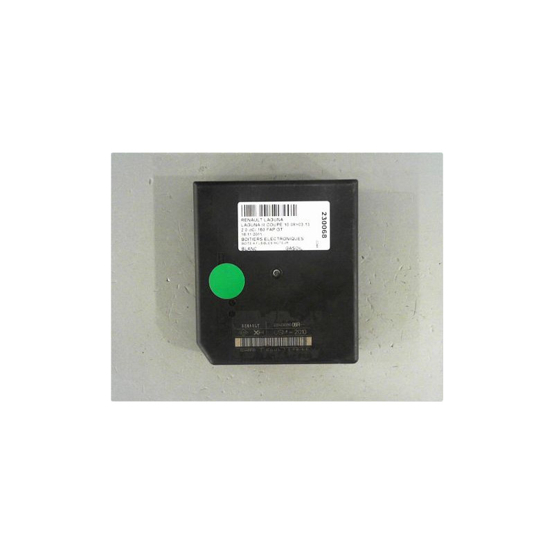 BOITE A FUSIBLES RENAULT LAGUNA III COUPE 08-13