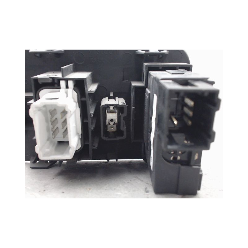 COMMANDE RÉGLAGE HAUTEUR DE PHARE RENAULT CLIO II PH.2 01-06