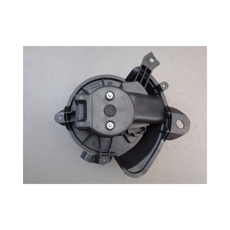 MOTEUR VENTILATEUR CHAUFFAGE PEUGEOT BIPPER