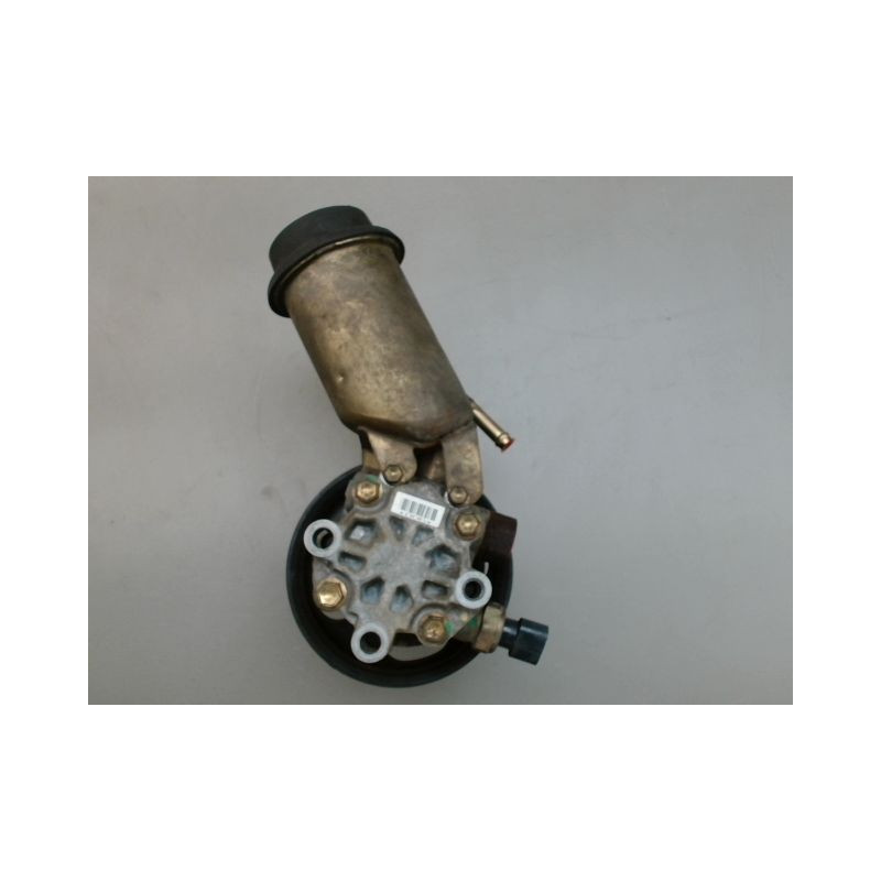 POMPE DIRECTION ASSISTEE TOYOTA YARIS