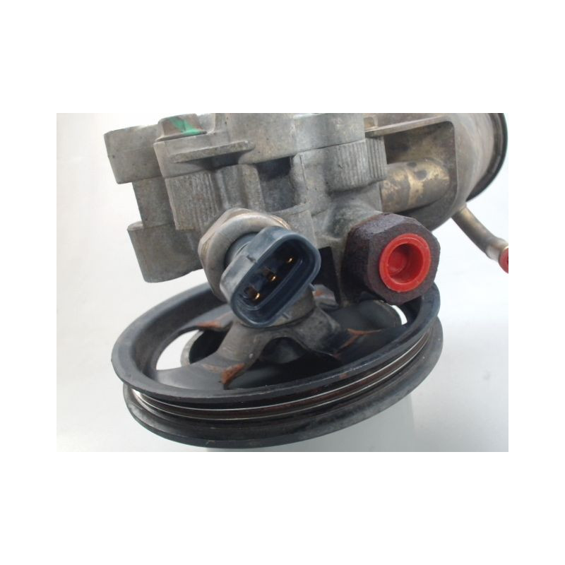 POMPE DIRECTION ASSISTEE TOYOTA YARIS