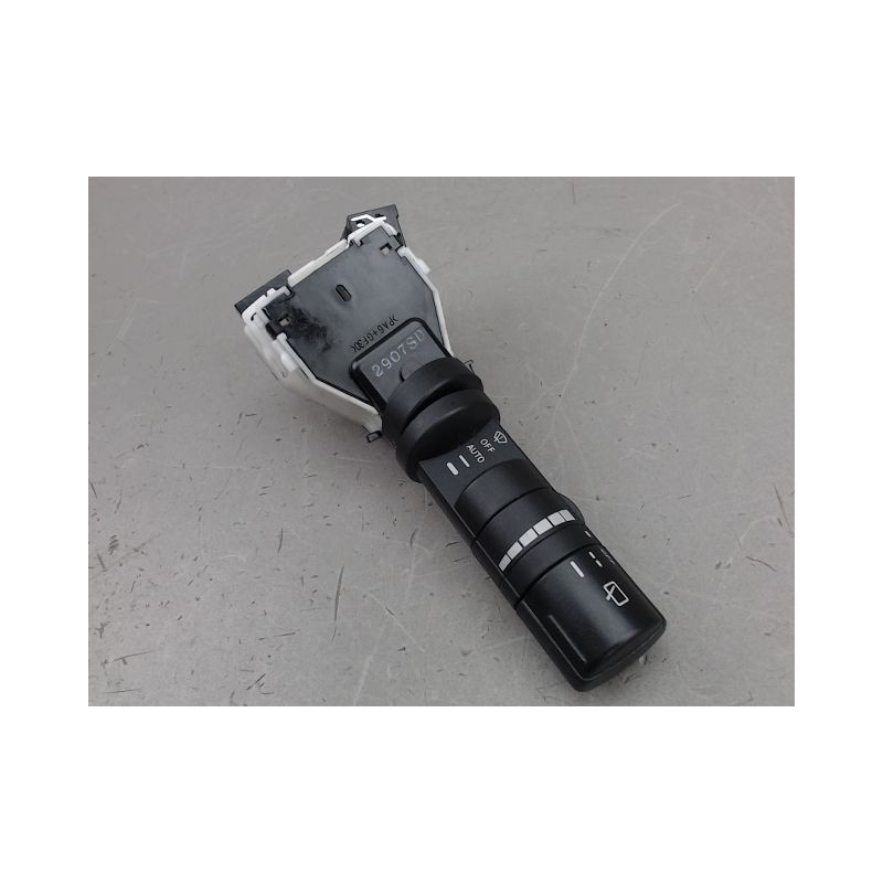 COMMANDE ESSUIE GLACE NISSAN QASHQAI