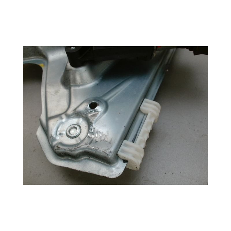 MECANISME LEVE-GLACE AVANT DROIT SMART FORTWO