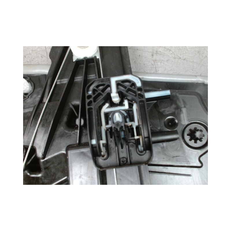 MECANISME+MOTEUR LEVE-GLACE AVANT DROIT FORD PUMA