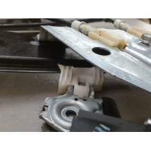 MECANISME LEVE-GLACE AVANT GAUCHE OPEL MERIVA