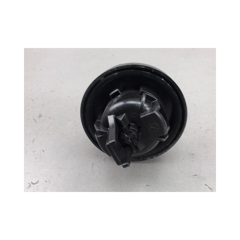 BOUCHON RESERVOIR A CARBURANT CITROEN C3