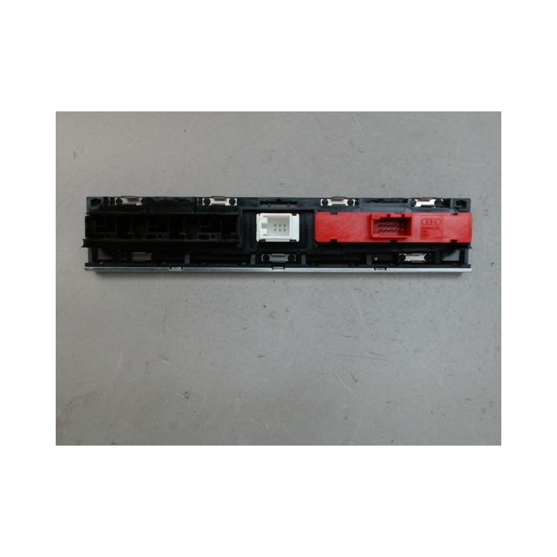 BOUTON DE WARNING AUDI A3