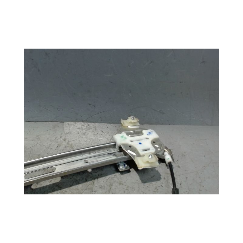 MECANISME+MOTEUR LEVE-GLACE AVANT DROIT HYUNDAI I10
