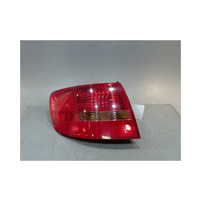 FEU ARRIERE GAUCHE  AUDI A6