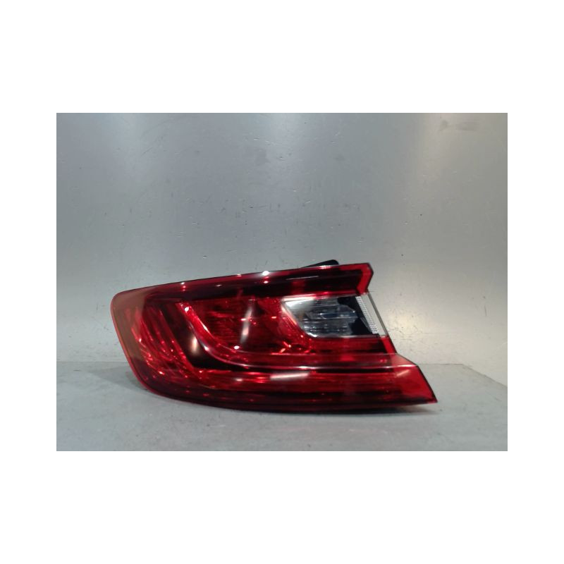 FEU ARRIERE GAUCHE  RENAULT MEGANE
