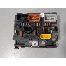 BOITE A FUSIBLES CITROEN C4