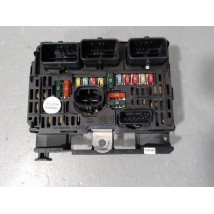 BOITE A FUSIBLES PEUGEOT 407