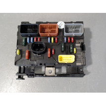 BOITE A FUSIBLES PEUGEOT 307