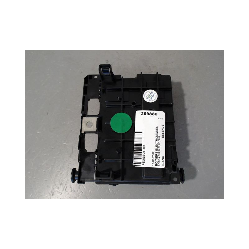 BOITE A FUSIBLES PEUGEOT 307