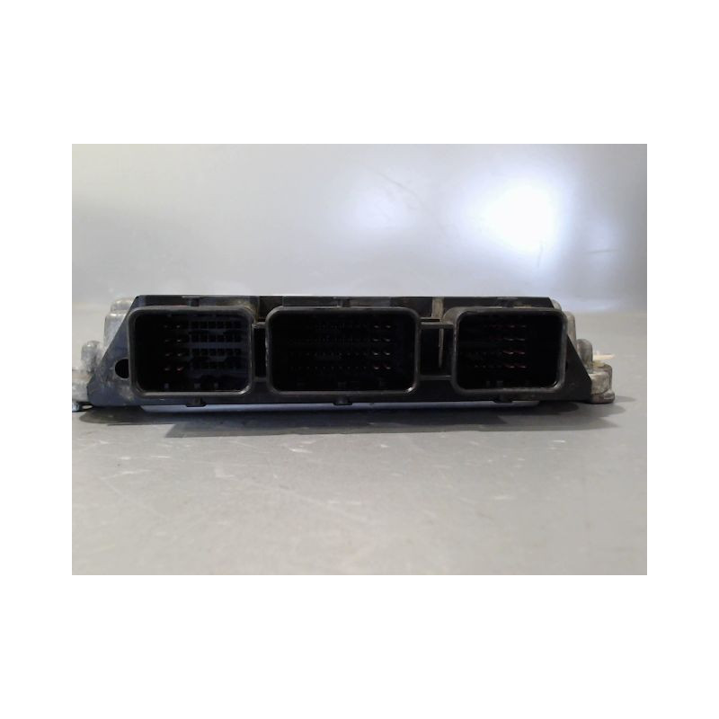 CALCULATEUR MOTEUR FORD FOCUS