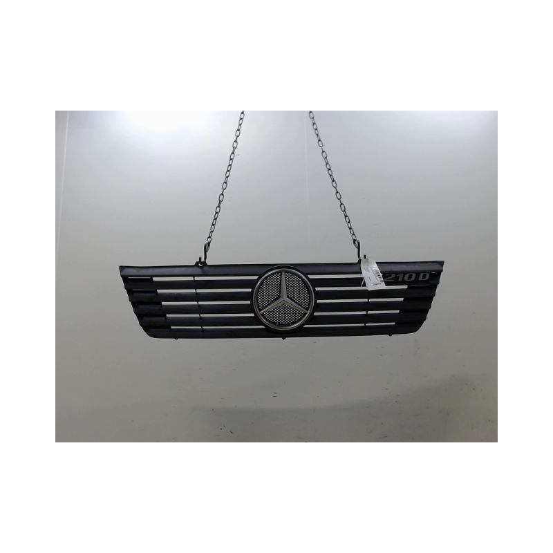 CALANDRE MERCEDES SPRINTER LONG 00-06