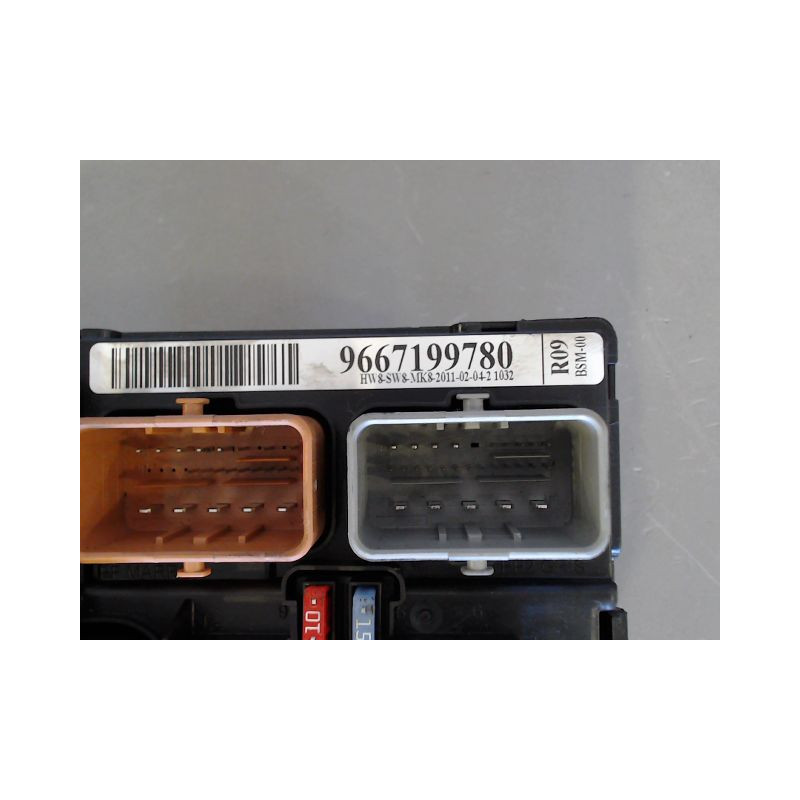 BOITE A FUSIBLES CITROEN C3 PICASSO 2008-