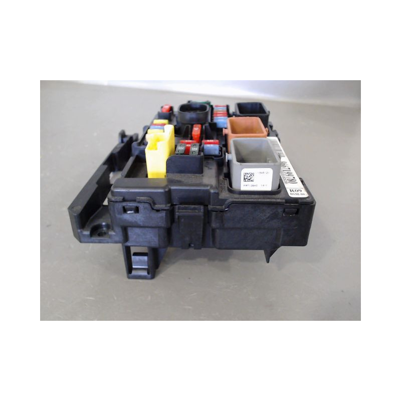BOITE A FUSIBLES PEUGEOT 207 2006-2013