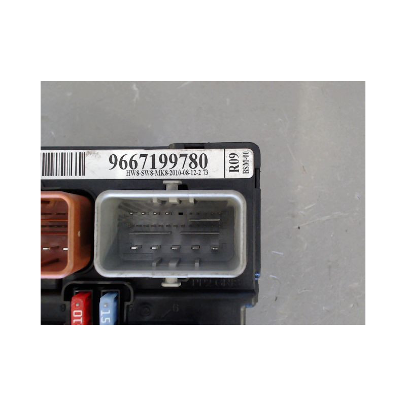 BOITE A FUSIBLES PEUGEOT 207 2006-2013