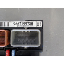 BOITE A FUSIBLES PEUGEOT 207 2006-2013