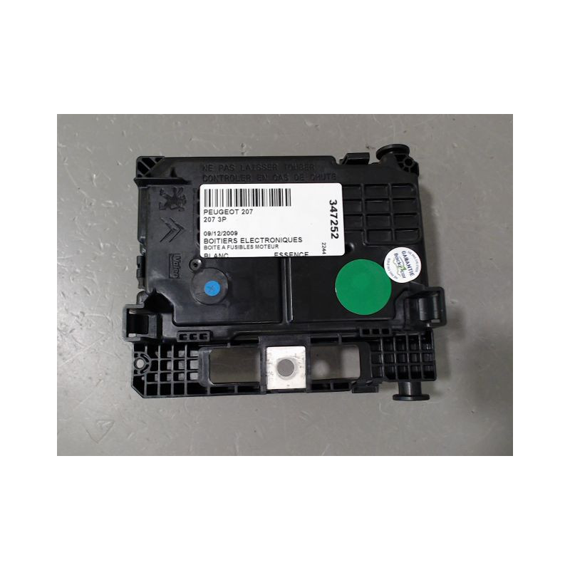 BOITE A FUSIBLES PEUGEOT 207 3P