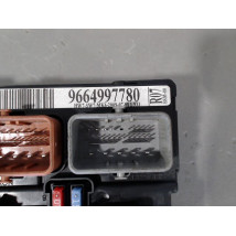 BOITE A FUSIBLES PEUGEOT 207 3P