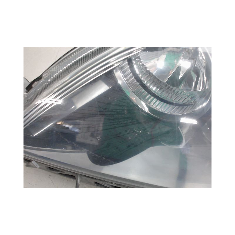 PHARE GAUCHE MAZDA 3