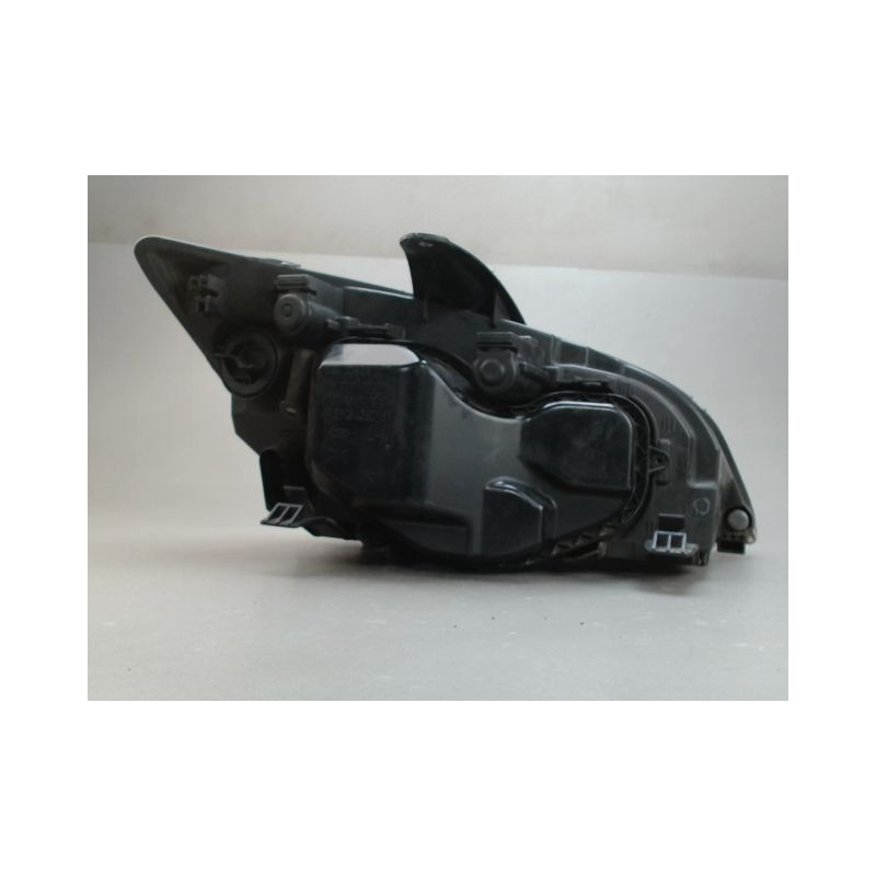 PHARE GAUCHE FORD FOCUS SW
