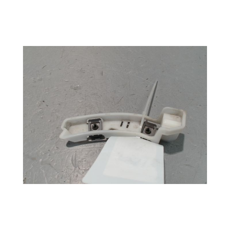SUPPORT PARE-CHOC AVG PEUGEOT 208