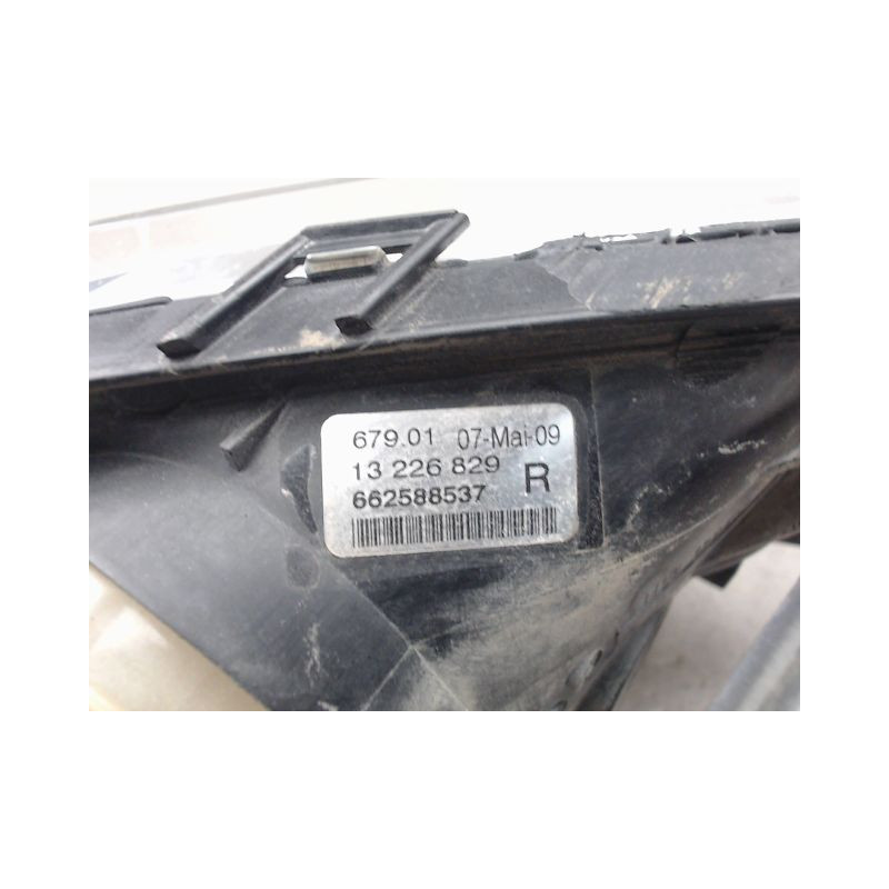 PHARE ANTIBROUILLARD AVANT DROIT OPEL INSIGNIA